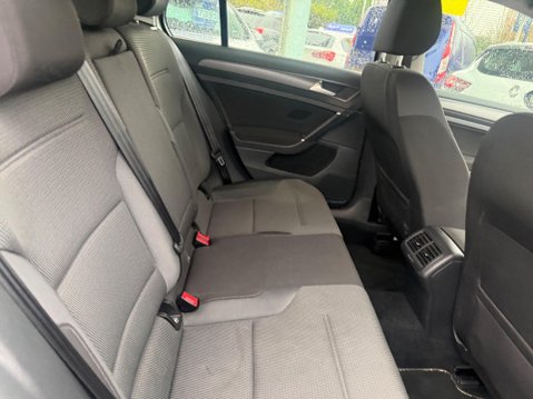 Volkswagen Golf 1.0 TSI BlueMotion Tech SE Nav Euro 6 (s/s) 5dr 15