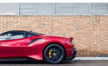 Ferrari 488 Pista 31