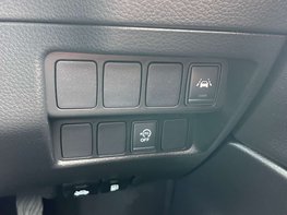 Nissan Qashqai 1.3 Qashqai N-Motion DiG-T 5dr 51