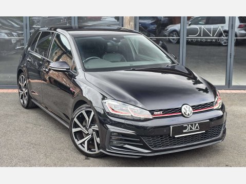 Volkswagen Golf 2.0 Golf GTi Performance TSi Semi-Auto 5dr 26