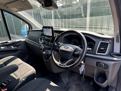 Ford Transit Custom 300 LIMITED P/V ECOBLUE 10