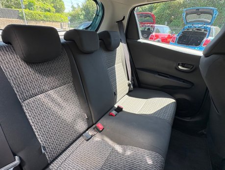 Toyota Yaris 1.3 VVT-i Icon Plus Petrol Manual - DEPOSIT TAKEN 5