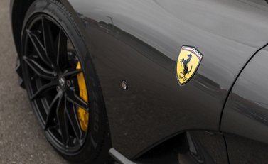 Ferrari 812 Superfast 25