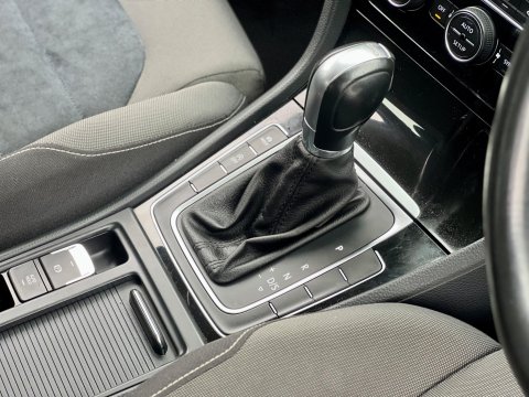 Volkswagen Golf 1.4 TSI BlueMotion Tech Match DSG Euro 5 (s/s) 5dr 16