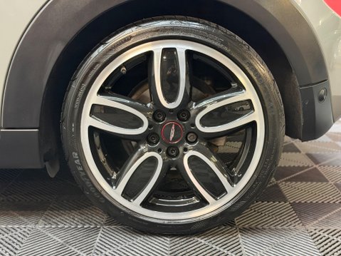 Mini Hatch 2.0 Cooper S Auto Euro 6 (s/s) 3dr 31