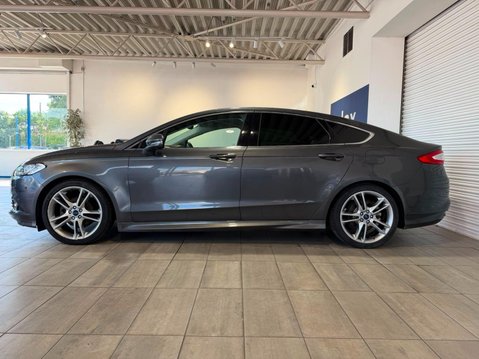 Ford Mondeo 2.0 TDCi Titanium Euro 6 (s/s) 5dr 6