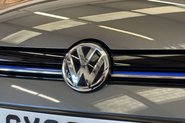 Volkswagen Golf 35.8kWh e-Golf Hatchback 5dr Electric Auto (136 ps) 21