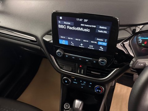 Ford Fiesta 1.0T EcoBoost Zetec Auto Euro 6 (s/s) 5dr 22