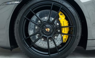 Porsche 911 Carrera GTS (992) 30