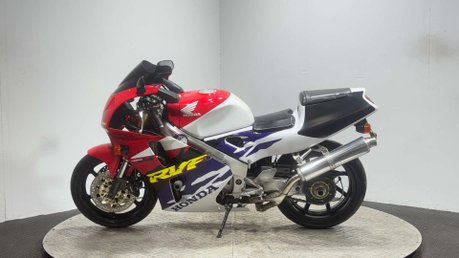Honda RVF 2000 LATE REGISTERED GENUINE 8K CLASSIC 400CC SUPER SPORT 4