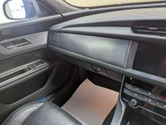 Jaguar XF 2.0 XF R-Sport D AWD Auto 4WD 5dr 68