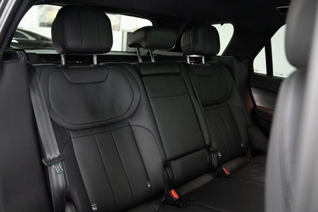 Land Rover Range Rover Sport 3.0 D300 MHEV Dynamic SE SUV 5dr Diesel Auto 4WD Euro 6 (s/s) (300 ps) 31