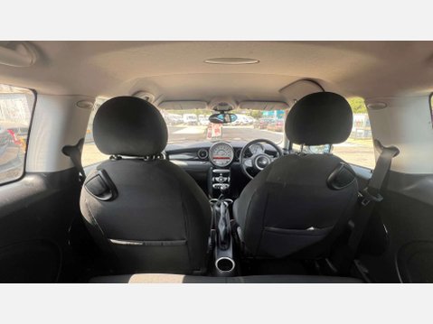 Mini Hatch 1.6 Cooper D Hatchback 3dr Diesel Manual Euro 4 (110 ps) 9