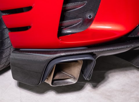 Ferrari 812 Competizione 46