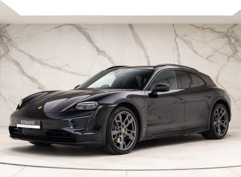 Porsche Taycan 4 CROSS TURISMO 1