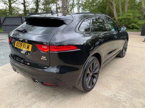 Jaguar F-Pace 3.0 F-PACE S AWD D Auto 4WD 5dr 33