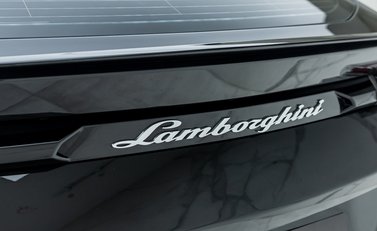 Lamborghini Urus 33
