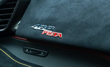 Ferrari 488 Pista 22
