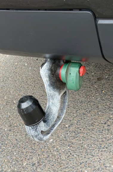 Land Rover Discovery SDV6 HSE - TWO OWNERS - 10 SERVICES - CAMBELT - TOWBAR 