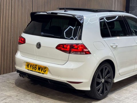 Volkswagen Golf 2.0 Golf R-Line Edition TDI BlueMotion Technology 5dr 20