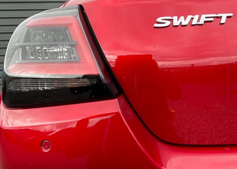 Suzuki Swift Motion 1.2 Mild Hybrid CVT 14