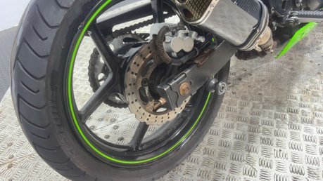 Kawasaki Ninja 2010 24K 33BHP 250CC SPORTS BIKE PROJECT SPARES OR REPAIR 25