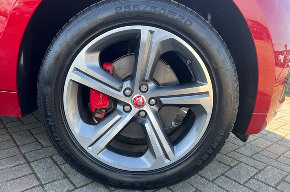 Jaguar F-Pace 3.0 V6 D300S AWD AUTO 18