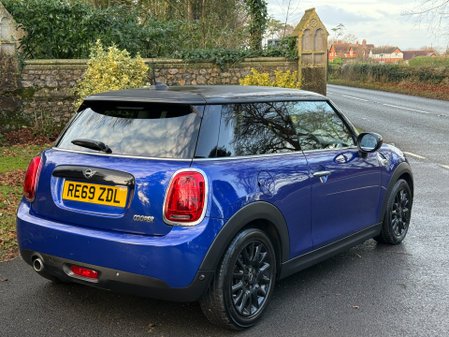 Mini Hatch COOPER CLASSIC 12