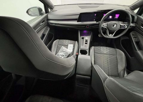 Volkswagen Golf 1.5 eTSI MHEV R-Line Hatchback 5dr Petrol Hybrid DSG Euro 6 (s/s) (150 ps) 8