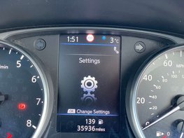 Nissan Qashqai 1.3 Qashqai N-Connecta DiG-T 5dr 27