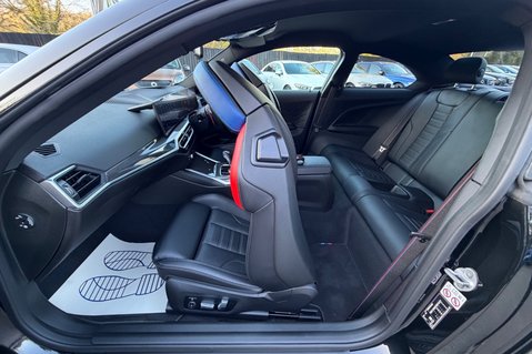 BMW M2 M2 - M PERFORMANCE EXHAUST & BODYKIT -DRIVING ASSISTANT +COMFORT PACK  42