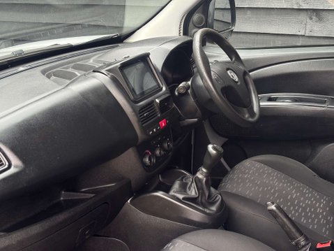 Vauxhall Combo 1.2 Combo 2300 Sport CDTi ecoFLEX S/S 14