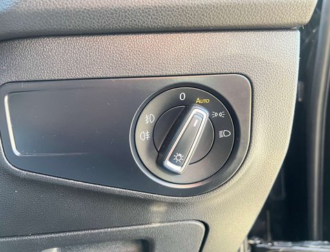 Volkswagen Tiguan 2.0 Tiguan R-Line Tech TDI Semi-Auto 5dr 34