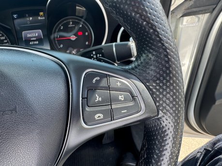 Mercedes-Benz C Class C 220 D 4MATIC SPORT PREMIUM 20