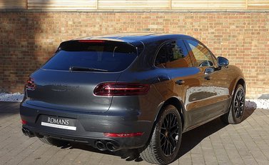 Porsche Macan GTS 26
