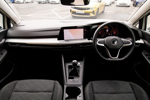 Volkswagen Golf LIFE TSI 3
