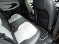 Land Rover Range Rover Evoque P300E 8