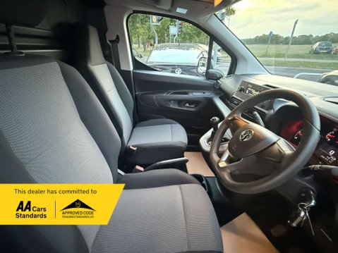 Vauxhall Combo 1.6 Combo 2300 Edition S/S 27