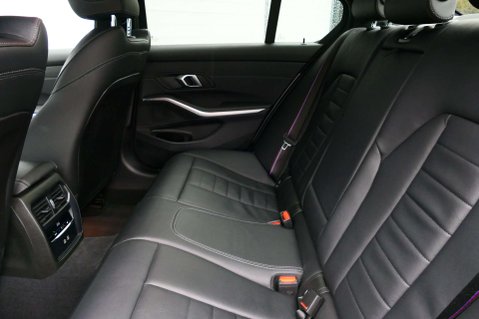 BMW 3 Series 2.0 320i M Sport Auto 4dr 5