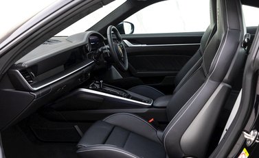 Porsche 911 Turbo (992) 14