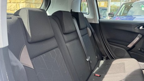 Peugeot 2008 PURE TECH ACTIVE 11