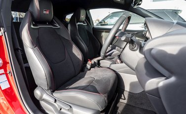 Toyota GR Yaris Circuit Pack 12