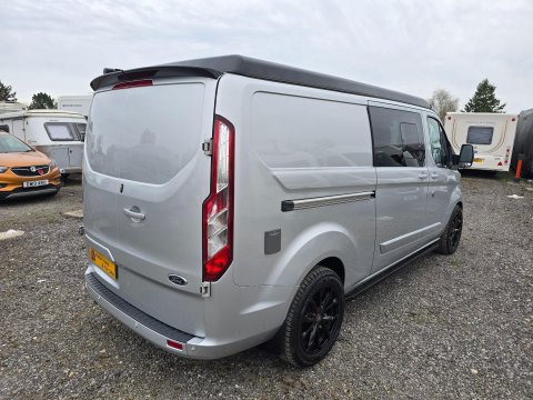 Ford Tourneo Custom Ultimate Activities Camper 8