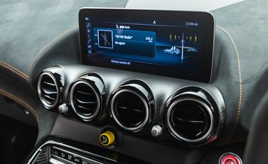 Mercedes-Benz Amg GT BLACK SERIES 21
