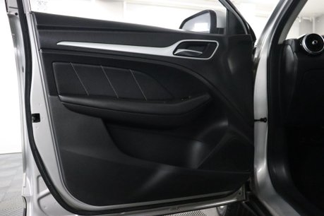 MG ZS EXCITE 43