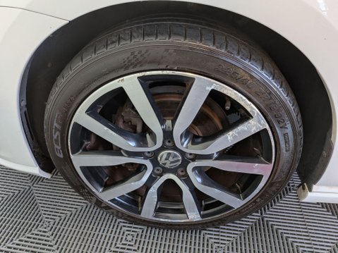 Volkswagen Golf 1.4 TSI BlueMotion Tech ACT R-Line Edition Euro 6 (s/s) 3dr 12
