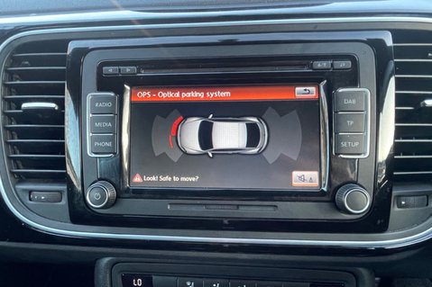 Volkswagen Beetle AUTOMATIC.. 5 SERVICES! CRUISE CONTROL..DAB RADIO..STUNNING CAR! 33