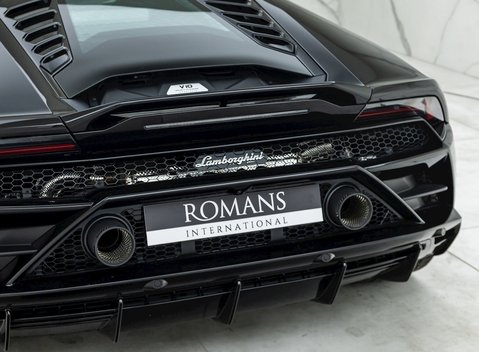 Lamborghini Huracan LP640-4 EVO 25