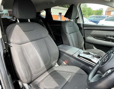 Hyundai TUCSON 1.6 Tucson Premium TGDi HEV Auto 5dr 70
