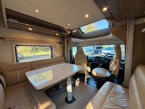 Burstner Ixeo Time 586 SOVEREIGN AUTOMATIC 1 OWNER VEHICLE 12